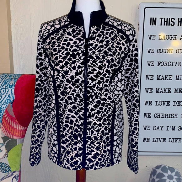 Chico’s Zenergy Jacket Sz 1 M 8, excellent like new. - Picture 1 of 5